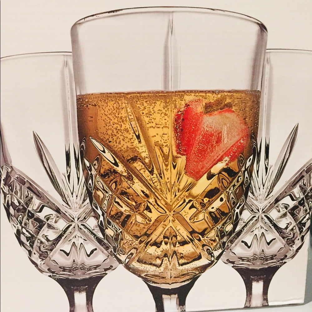 SET OF FOUR 16 OZ CRYSTAL GLASSES